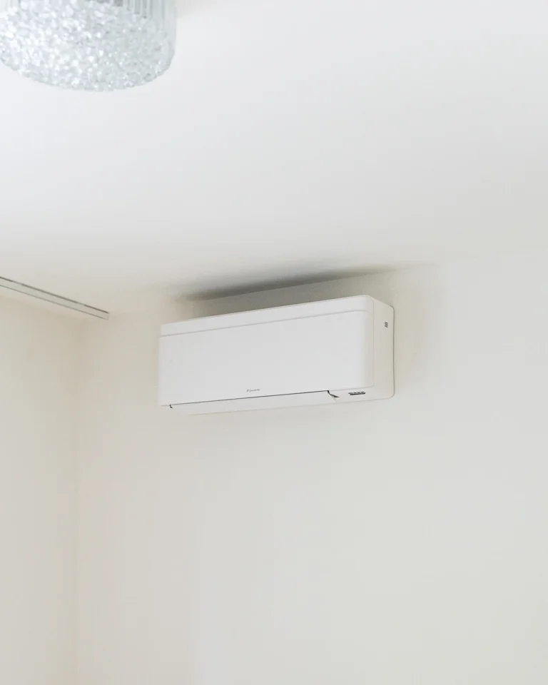 Daikin-Stylish-white-7