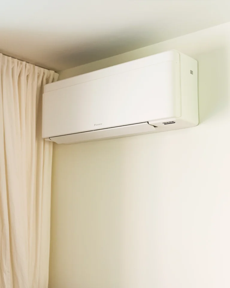 Daikin-Stylish-white-8